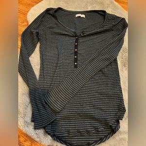 Abercrombie & Fitch striped long sleeve top. Size Large.